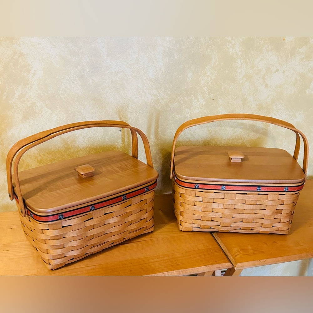 Longaberger 2007 Decorative Handmade Basket w/ Longaberger Lid & Custom Made